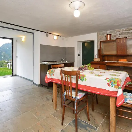 Casa Gerolamo - Happy Holiday home Esino Lario